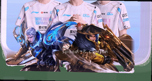 三星S23 Ultra 珍珠白 真机背面图